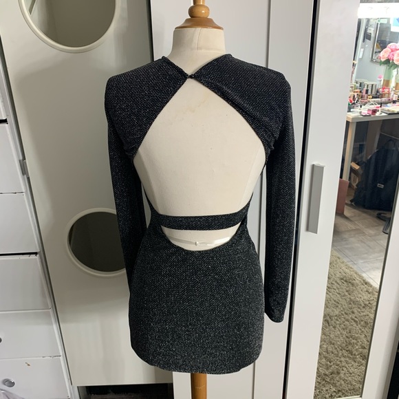 Sexy open back dress size small - Picture 6 of 12